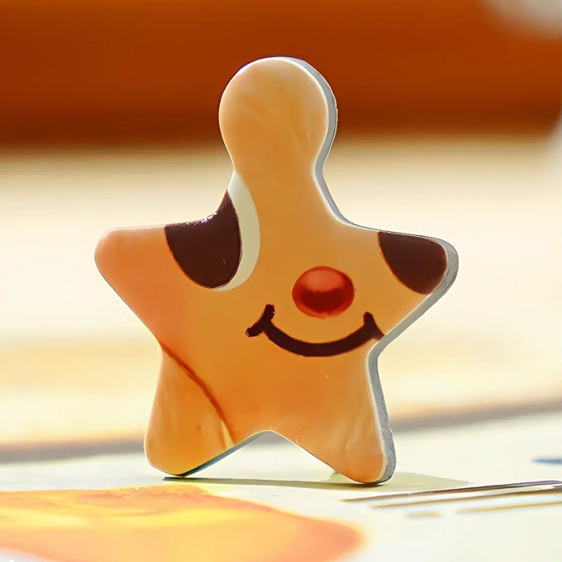 Whimsical-shaped puzzle piece with Butterbear’s smiley face.