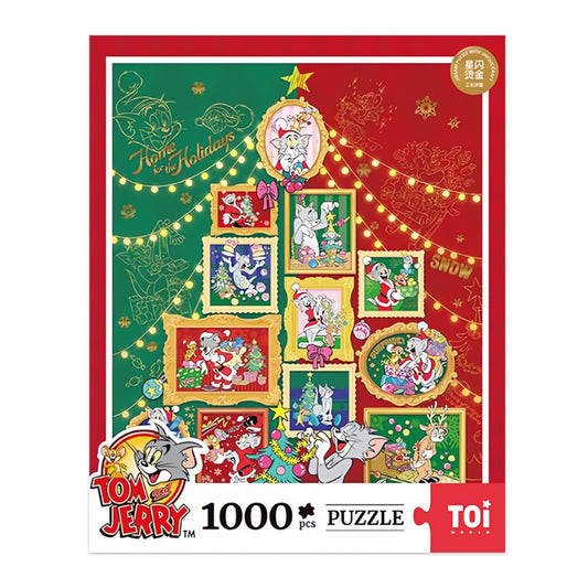 Christmas Memoirs puzzle artwork shaped like a tree with Tom and Jerry in festive scenes.